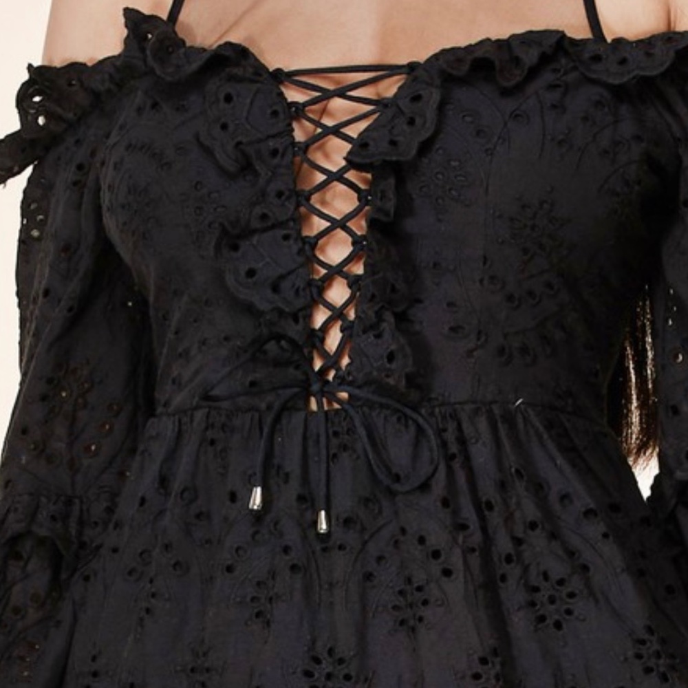 34 - EYELET MINI DRESS - Picture 9 of 10